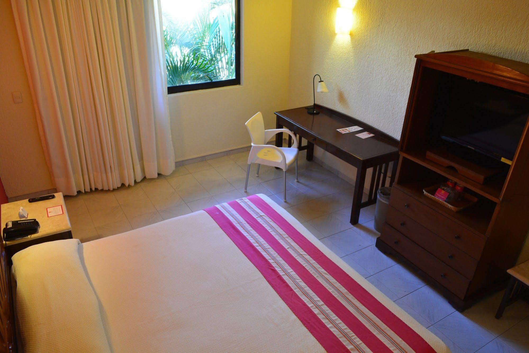 Hotel Margaritas Cancún Zewnętrze zdjęcie